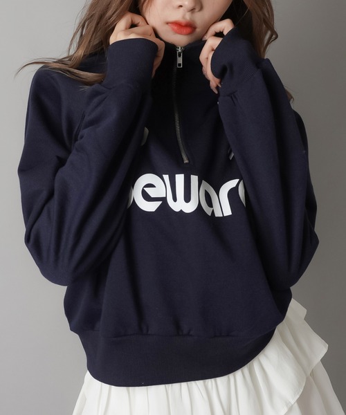 SPINNS(スピンズ)の「BEWAREロゴ ハーフジップスウェット(スウェット・レディース・ピンク/ネイビー/オートミール/オフホワイト/ブラック・ONESIZE)」の19枚目の写真