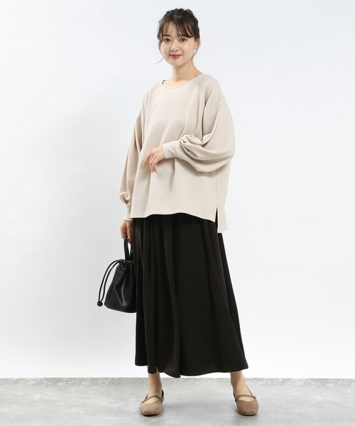 GLOBAL WORK Smile Seed Store（グローバルワーク スマイルシードストア）の「フクレジャガード袖ボリューム/121896（Tシャツ/カットソー・レディース・モカ/チャコール/ブラック/グレイッシュベージュ・X-LARGE/LARGE/SMALL/MEDIUM）」の7枚目の写真