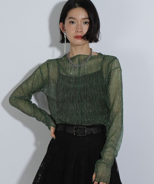 HARE（ハレ）の「デザインラメシアートップス(HARE)（Tシャツ/カットソー・レディース・ブラック/レッド/ネイビー/パープル/ブラック×シルバー/ブルー/ブルー系その他/イエロー/パープル系その他/ブラック系その他/グリーン/ピンク/ブルー系その他2・FREE）」の5枚目の写真