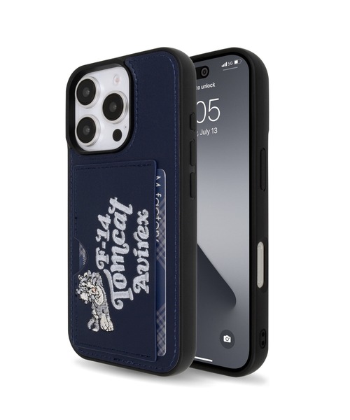 AVIREX（アヴィレックス）の「iPhone16 iPhone16Pro アヴィレックス [ポケット付き刺繍背面]（スマホケース/カバー・メンズ・ブラック/グレー/ネイビー・iPhone 16/iPhone 16 Pro）」の9枚目の写真