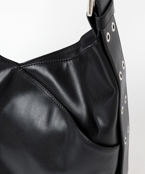 HARE（ハレ）の「バックルベルトショルダーBAG(HARE)（ショルダーバッグ・メンズ・ブラック・FREE）」の12枚目の写真