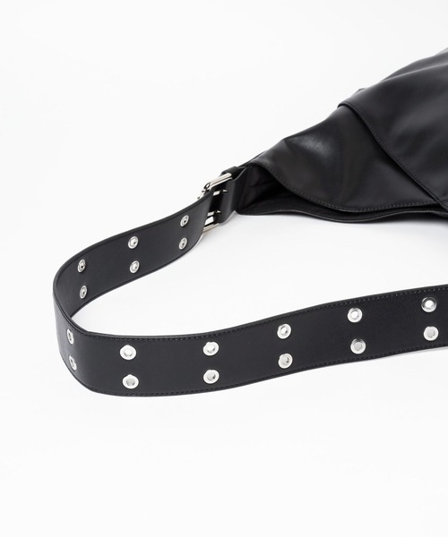 HARE（ハレ）の「バックルベルトショルダーBAG(HARE)（ショルダーバッグ・メンズ・ブラック・FREE）」の5枚目の写真