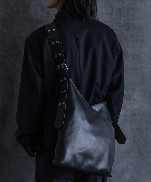 HARE（ハレ）の「バックルベルトショルダーBAG(HARE)（ショルダーバッグ・メンズ・ブラック・FREE）」の14枚目の写真