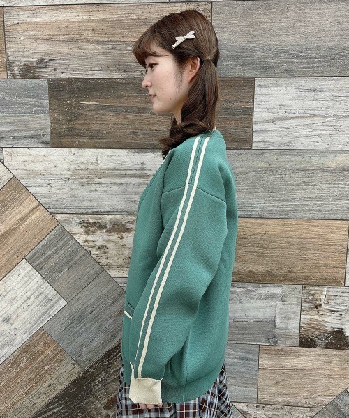 F i.n.t(フィント)の「トラックラインニットカーディガン/fint(カーディガン/ボレロ・レディース・ベージュ/レッド/グリーン・FREE)」の9枚目の写真