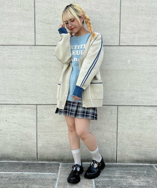 F i.n.t(フィント)の「トラックラインニットカーディガン/fint(カーディガン/ボレロ・レディース・ベージュ/レッド/グリーン・FREE)」の15枚目の写真