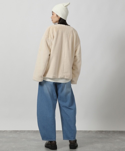 LAKOLE（ラコレ）の「ノーカラーファーブルゾン / 135667（ブルゾン・レディース・チャコール/アイボリー・MEDIUM/SMALL）」の11枚目の写真