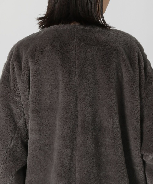 LAKOLE（ラコレ）の「ノーカラーファーブルゾン / 135667（ブルゾン・レディース・チャコール/アイボリー・MEDIUM/SMALL）」の17枚目の写真