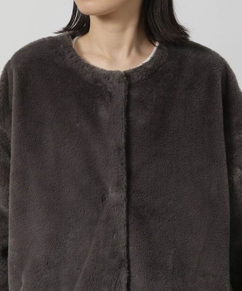 LAKOLE（ラコレ）の「ノーカラーファーブルゾン / 135667（ブルゾン・レディース・チャコール/アイボリー・MEDIUM/SMALL）」の18枚目の写真