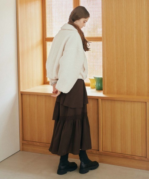 archives(アルシーヴ)の「マットサテンシャーリングティアードスカート(スカート・レディース・グレー/ブラウン/アイボリー/ブラック・MEDIUM)」の18枚目の写真