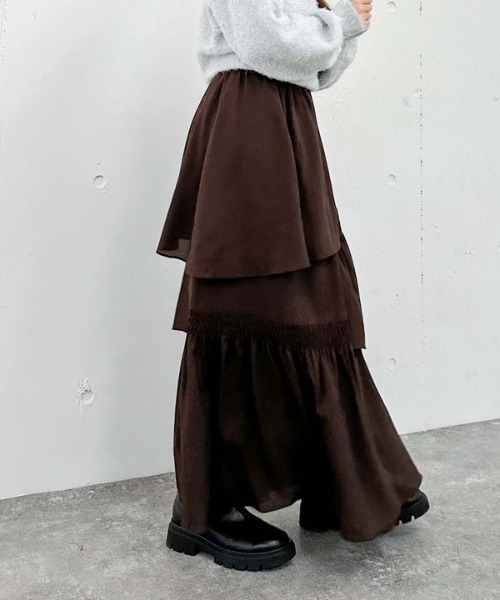 archives(アルシーヴ)の「マットサテンシャーリングティアードスカート(スカート・レディース・グレー/ブラウン/アイボリー/ブラック・MEDIUM)」の20枚目の写真