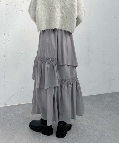 archives(アルシーヴ)の「マットサテンシャーリングティアードスカート(スカート・レディース・グレー/ブラウン/アイボリー/ブラック・MEDIUM)」の10枚目の写真