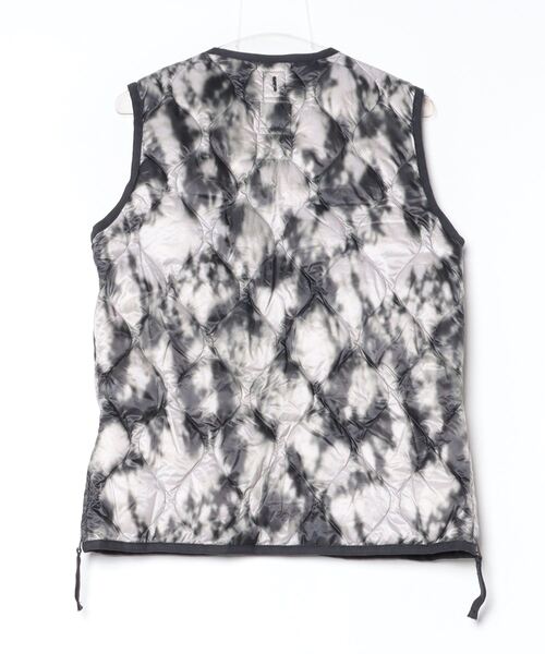 TAION（タイオン）の「【TAION】タイオン MILITARY V NECK W-ZIP DOWN VEST TAION-001ALSZML-1（ベスト・メンズ・ベージュ系その他/ネイビー/ブラック/ダークオリーブ/その他・SMALL/MEDIUM/LARGE/X-LARGE/XX-LARGE）」の6枚目の写真