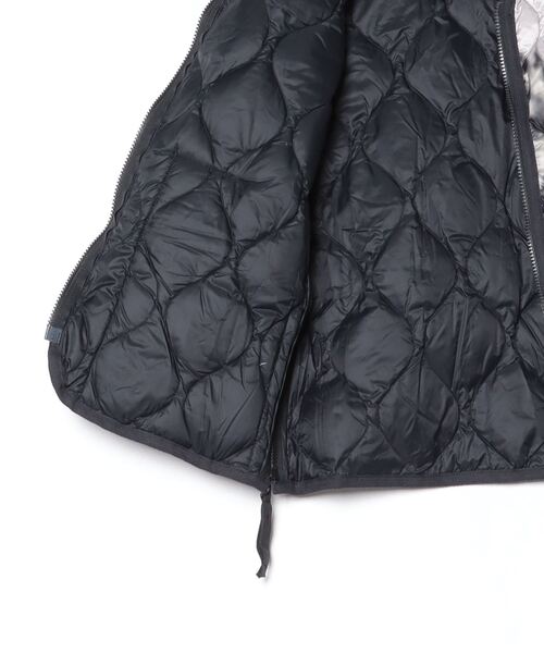 TAION（タイオン）の「【TAION】タイオン MILITARY V NECK W-ZIP DOWN VEST TAION-001ALSZML-1（ベスト・メンズ・ベージュ系その他/ネイビー/ブラック/ダークオリーブ/その他・SMALL/MEDIUM/LARGE/X-LARGE/XX-LARGE）」の7枚目の写真