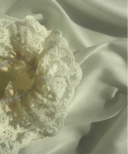 kutir（クティール）の「kutirlune／レースシュシュ（シュシュ・レディース・ホワイト系その他2/ライトホワイト/ホワイト/ホワイト系その他・FREE）」の8枚目の写真