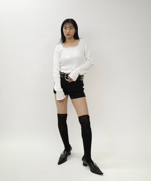 WHO'S WHO gallery（フーズフーギャラリー）の「スクエアネックレースニット（ニット/セーター・レディース・パープル/ブラック/ピンク/オフホワイト・FREE）」の17枚目の写真