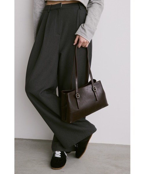 un/neu(アンノイ)の「ヴィンテージライクダブルハンドルバッグ /フェイクレザースクエアバッグ / ペットボトル収納可能(ハンドバッグ・レディース・ブラウン/キャメル/ブラック/ピンク/ブルー・FREE)」の8枚目の写真