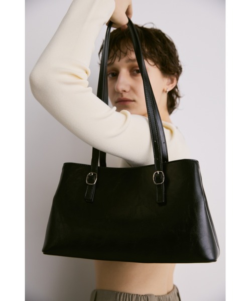 un/neu（アンノイ）の「ヴィンテージライクダブルハンドルバッグ