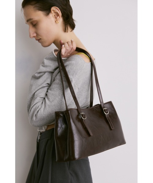 un/neu(アンノイ)の「ヴィンテージライクダブルハンドルバッグ /フェイクレザースクエアバッグ / ペットボトル収納可能(ハンドバッグ・レディース・ブラウン/キャメル/ブラック/ピンク/ブルー・FREE)」の17枚目の写真