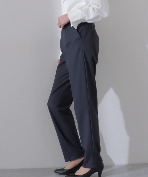 Lace Ladies(レースレディース)の「ソリッドカラー センター プリーツ入り テーパード パンツ(スラックス・レディース・グレー/ブラック/ダークグレー/ネイビー・L/M/S)」の16枚目の写真