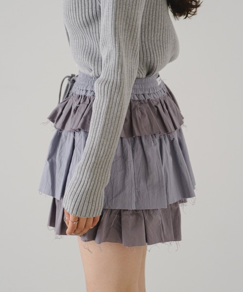 RAY CASSIN（レイカズン）の「カットオフティアードミニスカパン（スカート・レディース・グレー/アイボリー/ブラック系その他2/ホワイト・FREE）」の21枚目の写真