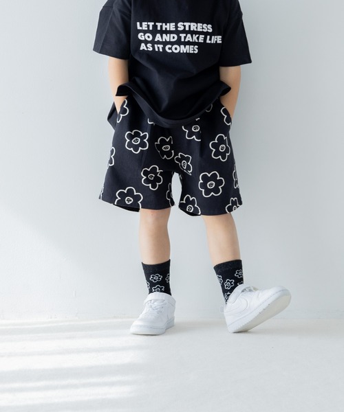 LOWRYS FARM（ローリーズファーム）の「デッキショートパンツ　 290699（その他パンツ・キッズ・オフホワイト/ホワイト×ブラック/ブラック/マルチ/グリーン/ブラウン/ピンク・110cm/120cm/130cm/140cm/150cm）」の4枚目の写真