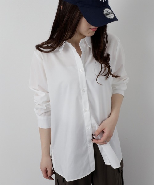 BELLUNA PLUS(ベルーナ)の「デイリーに着回せる!ベーシックシャツ(シャツ/ブラウス・レディース・オフホワイト・X-LARGE/LARGE/MEDIUM)」の1枚目の写真