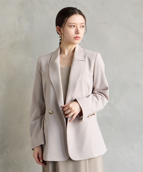 AIMER（エメ）の「ゴールドボタンテーラードジャケット（テーラードジャケット・レディース・ベージュ/ネイビー・MEDIUM）」の10枚目の写真