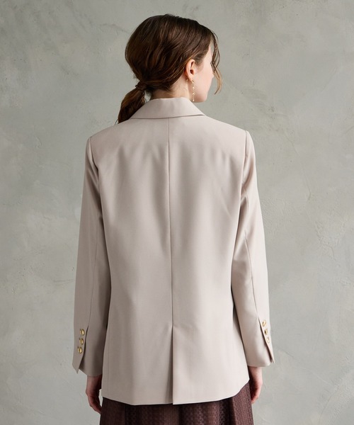 AIMER（エメ）の「ゴールドボタンテーラードジャケット（テーラードジャケット・レディース・ベージュ/ネイビー・MEDIUM）」の21枚目の写真