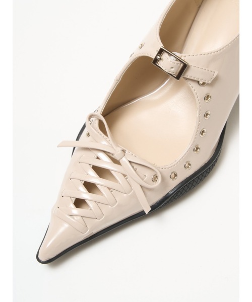 Bella lume(ベッラルーメ)の「《Bella Lume(ベッラルーメ)》アイレットパンプス(パンプス・レディース・ブラック/アイボリー・LARGE/MEDIUM/SMALL)」の4枚目の写真