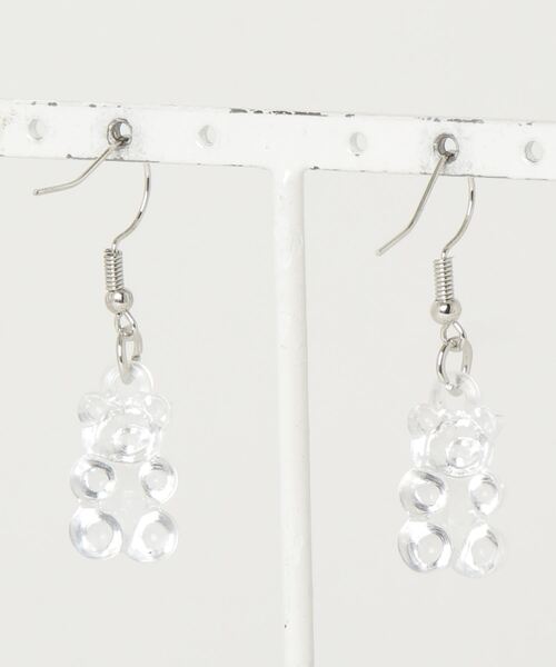 rae(レイ)の「【rae】グミベアドロップピアス(ピアス(両耳用)・レディース・ブルー/クリア/ブラック/ピンク系その他/パープル/イエロー/オレンジ/グリーン/ピンク/レッド・FREE)」の11枚目の写真