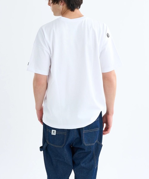 ELEMENT(エレメント)の「ELEMENT メンズ TO THE PEACE SS Tシャツ 【2025年春夏モデル】/エレメントロゴフロントプリント半袖Tシャツ(Tシャツ/カットソー・メンズ・グレー/ブラック/ホワイト・X-LARGE/LARGE/MEDIUM)」の4枚目の写真