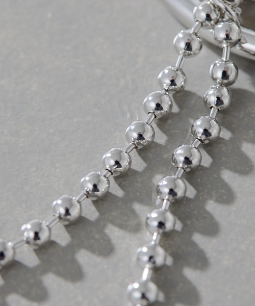 ear PAPILLONNER(イアパピヨネ)の「《インフルエンサーUtaha企画》ミニハート付きビッグフープチャーム(チャーム・レディース・シルバー・FREE)」の5枚目の写真