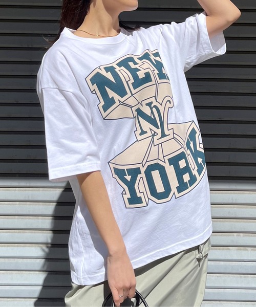 spiritoso(スピリトーゾ)の「【spiritoso】NEWYORK ビッグシルエットTシャツ(Tシャツ/カットソー・レディース・ブラック/ネイビー/ホワイト・LARGE/MEDIUM)」の2枚目の写真