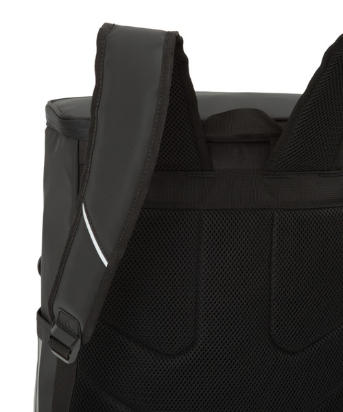 adidas(アディダス)の「リュックサック バックパック B4サイズ PC15.6インチ収納 30L 68571(バックパック/リュック・メンズ・ブラック×ブラック/ブラック×ホワイト/ブラック×ゴールド・FREE)」の17枚目の写真