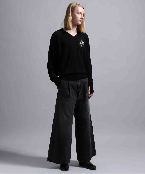 BLAYMORE(ブレイモア)の「【BLAYMORE】Waterlily V-neck Knit / 睡蓮刺繍 サムホール(ニット/セーター・メンズ・ブラック/ピンク・M/S)」の4枚目の写真