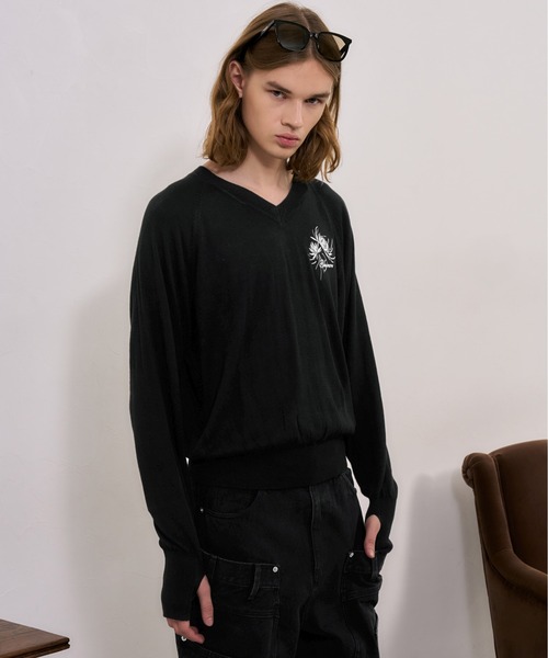 BLAYMORE(ブレイモア)の「【BLAYMORE】Waterlily V-neck Knit / 睡蓮刺繍 サムホール(ニット/セーター・メンズ・ブラック/ピンク・M/S)」の15枚目の写真