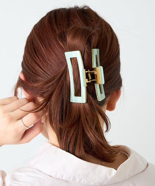 BIRTHDAY BAR（バースデイバー）の「スクエアフレームヘアバンスクリップ（バレッタ/ヘアクリップ・レディース・ピンク/グリーン系その他2・0）」の3枚目の写真