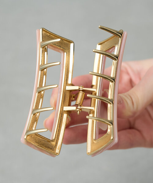 BIRTHDAY BAR（バースデイバー）の「スクエアフレームヘアバンスクリップ（バレッタ/ヘアクリップ・レディース・ピンク/グリーン系その他2・0）」の10枚目の写真