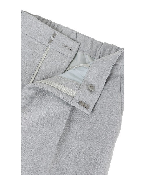 AOYAMA（アオヤマ）の「【超ストレッチ・洗える・UVカット】ワンタックテーパードパンツ/グレー｜オフィス＆通勤＆入卒＆オケージョン｜セットアップ着用可〈大きいサイズあり〉（スーツパンツ・レディース・ライトグレー・11号/9号/13号/15号/7号/5号/17号）」の15枚目の写真