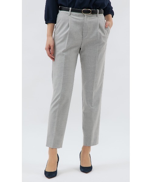 AOYAMA（アオヤマ）の「【超ストレッチ・洗える・UVカット】ワンタックテーパードパンツ/グレー｜オフィス＆通勤＆入卒＆オケージョン｜セットアップ着用可〈大きいサイズあり〉（スーツパンツ・レディース・ライトグレー・11号/9号/13号/15号/7号/5号/17号）」の12枚目の写真