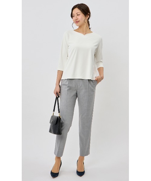 AOYAMA（アオヤマ）の「【超ストレッチ・洗える・UVカット】ワンタックテーパードパンツ/グレー｜オフィス＆通勤＆入卒＆オケージョン｜セットアップ着用可〈大きいサイズあり〉（スーツパンツ・レディース・ライトグレー・11号/9号/13号/15号/7号/5号/17号）」の11枚目の写真