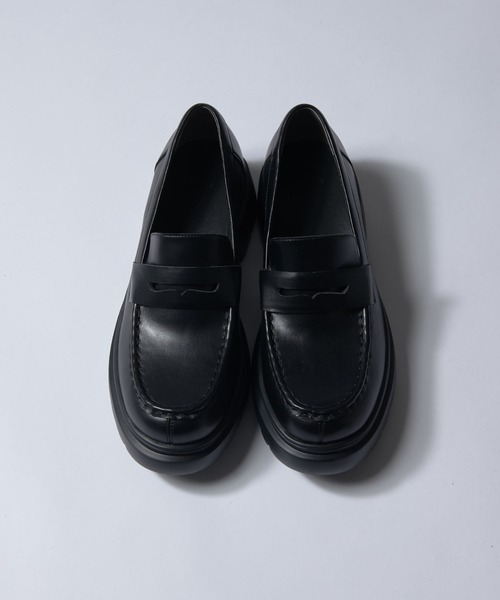 Lui's（ルイス）の「ボリュームソールローファー（ローファー・メンズ・ブラック・43/42/41）」の2枚目の写真