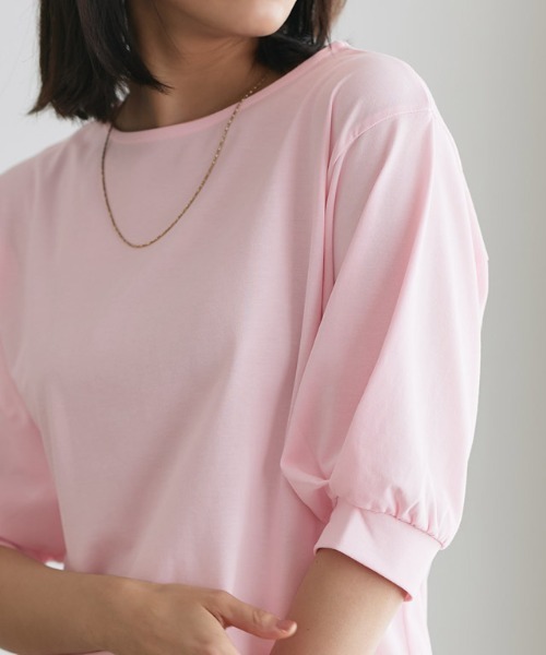 Pierrot（ピエロ）の「【イージーケア】ボートネックパフスリーブオーバーTシャツ（Tシャツ/カットソー・レディース・チャコール/ピンク/ブラック/グレイッシュベージュ/オフホワイト・M/L）」の7枚目の写真