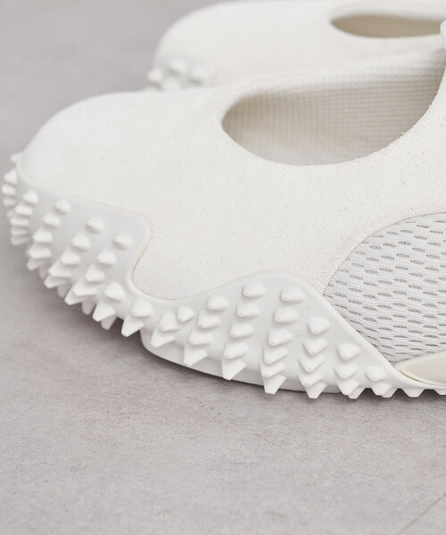 Omekashi(オメカシ)の「PUMA/プーマ MOSTRO FEY PRM(スニーカー・レディース・ブラック/オフホワイト・24.5cm/23.5cm/25.5cm)」の12枚目の写真