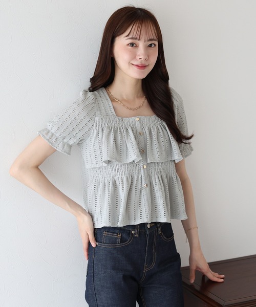 BLUEEAST（ブルーイースト）の「スクエアティアードフリルブラウス（シャツ/ブラウス・レディース・ミント/ブラック/アイボリー/ピンク/ブルー・MEDIUM）」の4枚目の写真