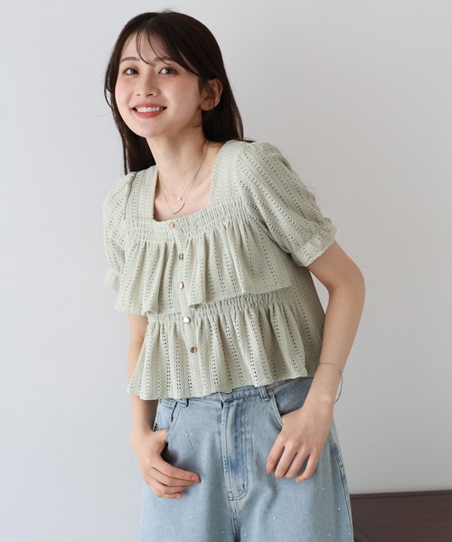 BLUEEAST（ブルーイースト）の「スクエアティアードフリルブラウス（シャツ/ブラウス・レディース・ミント/ブラック/アイボリー/ピンク/ブルー・MEDIUM）」の3枚目の写真