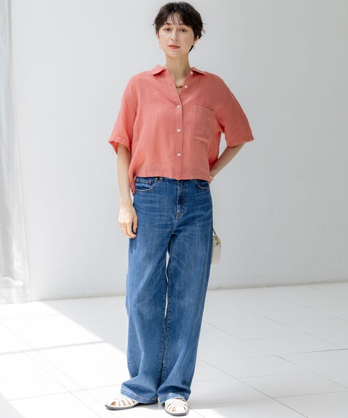 23区 L(ニジュウサンクオオキイサイズ)の「【Oggi7月号掲載/洗える】LIBECOリネン クロップド デザイン シャツ(シャツ/ブラウス・レディース・ホワイト系/ダークブラウン系/ダークグリーン系/ふじ色系/スカイブルー系/オールドローズ系・48/46/44)」の7枚目の写真