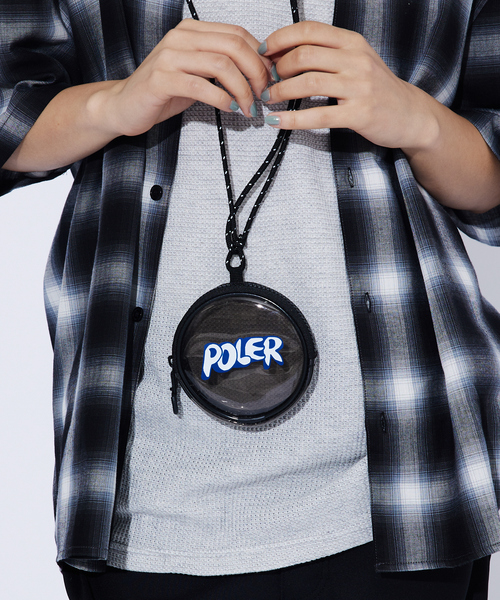 POLeR(ポーラー)の「【POLeR/ポーラー】PVC PVC ROUND POUCH/PVCマルチラウンドポーチ/ユニセックス(ショルダーバッグ・メンズ・オレンジ/ブラック/クリア/イエロー・フリー)」の6枚目の写真