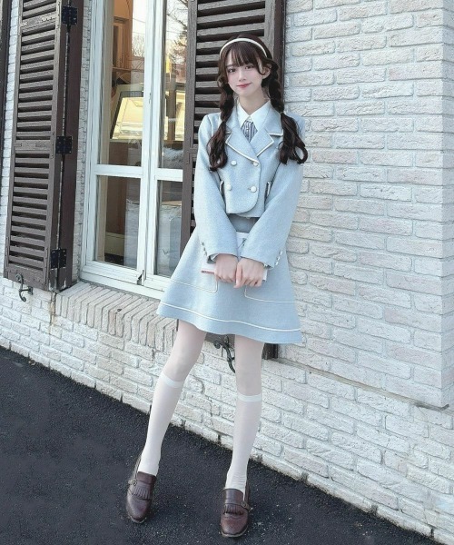 F i.n.t（フィント）の「【セットアップ対応】パイピングツイードミニスカート/ fint　フィント（スカート・レディース・ライトベージュ/ライトブルー・FREE）」の7枚目の写真