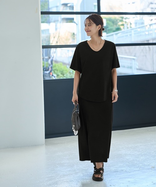 STYLE DELI(スタイルデリ)の「デコルテが開いたヌケ感5分袖Tシャツ(Tシャツ/カットソー・レディース・ホワイト/ブラック/イエロー・FREE)」の14枚目の写真